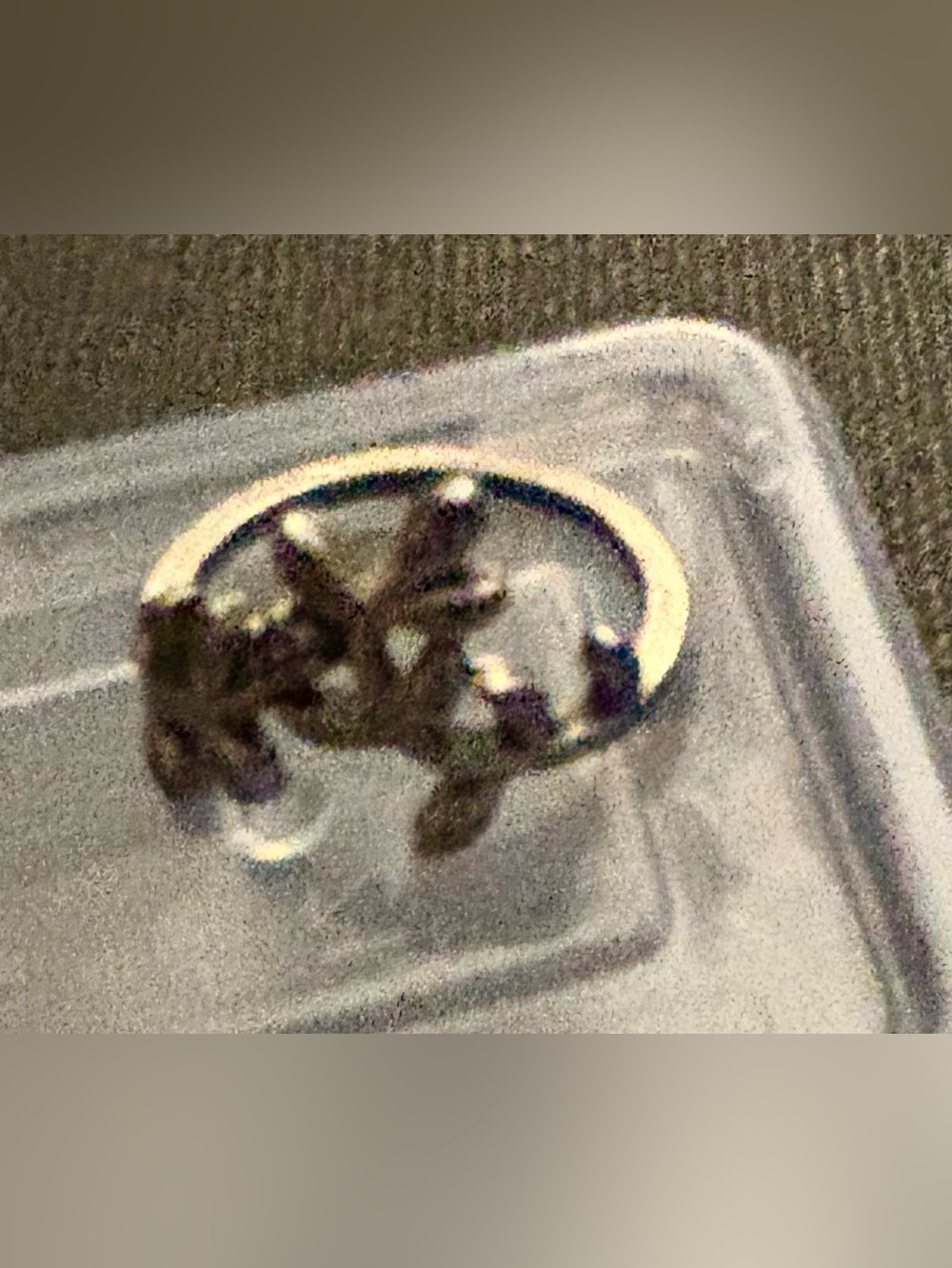 Source Unknown Silver-Tone Floral Cluster Ring